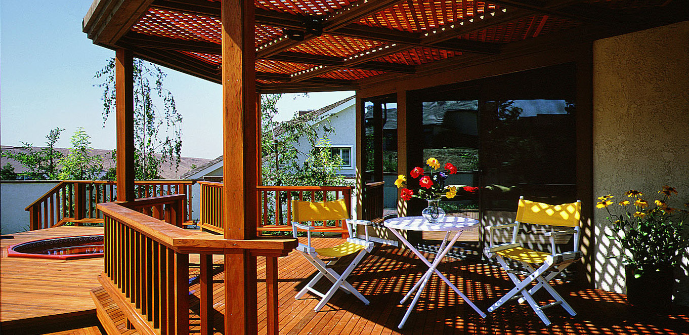 Humboldt Redwood Deck with Lattice Shade Structure
